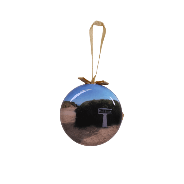 Flat Christmas bauble