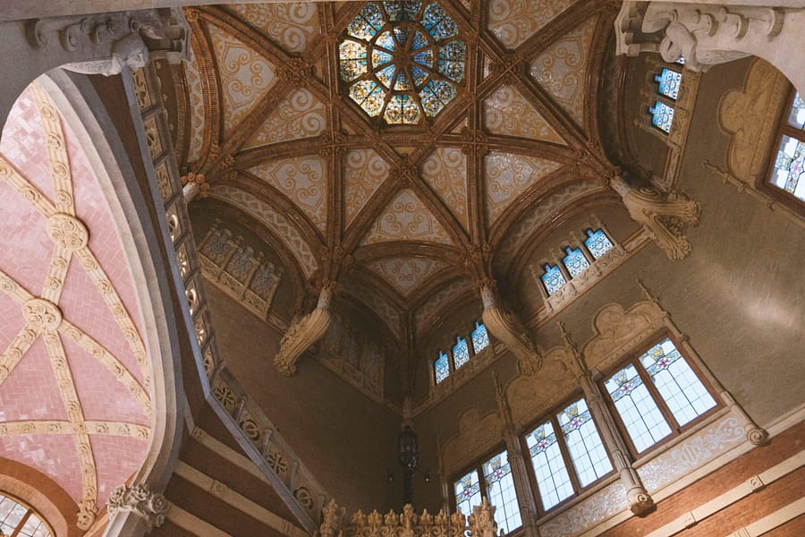 carmen-laezza-amHgLvk1kdw-unsplash bonjour_barcelona_banners_mutuelles_1200x600_1