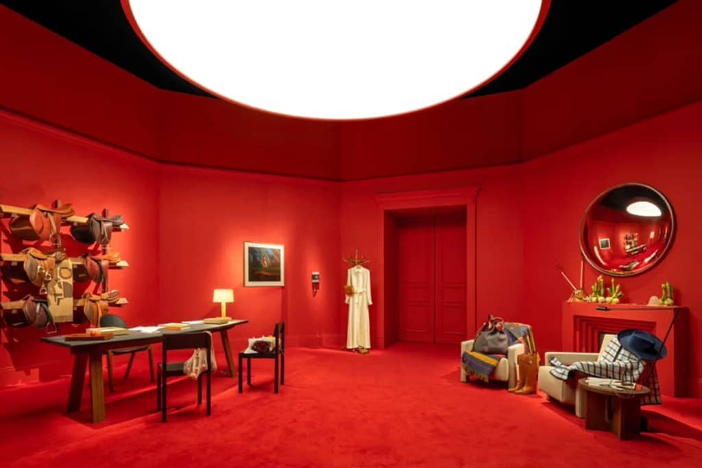 Hermes Mystery at the Grooms New York red room