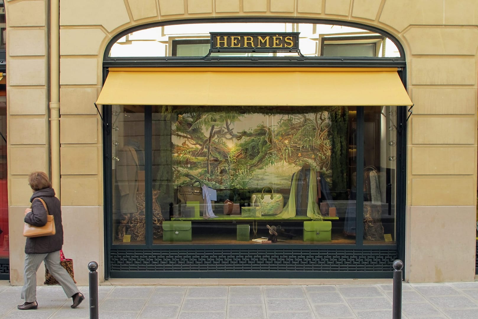 Image showcasing Hermès to exhibit at the 