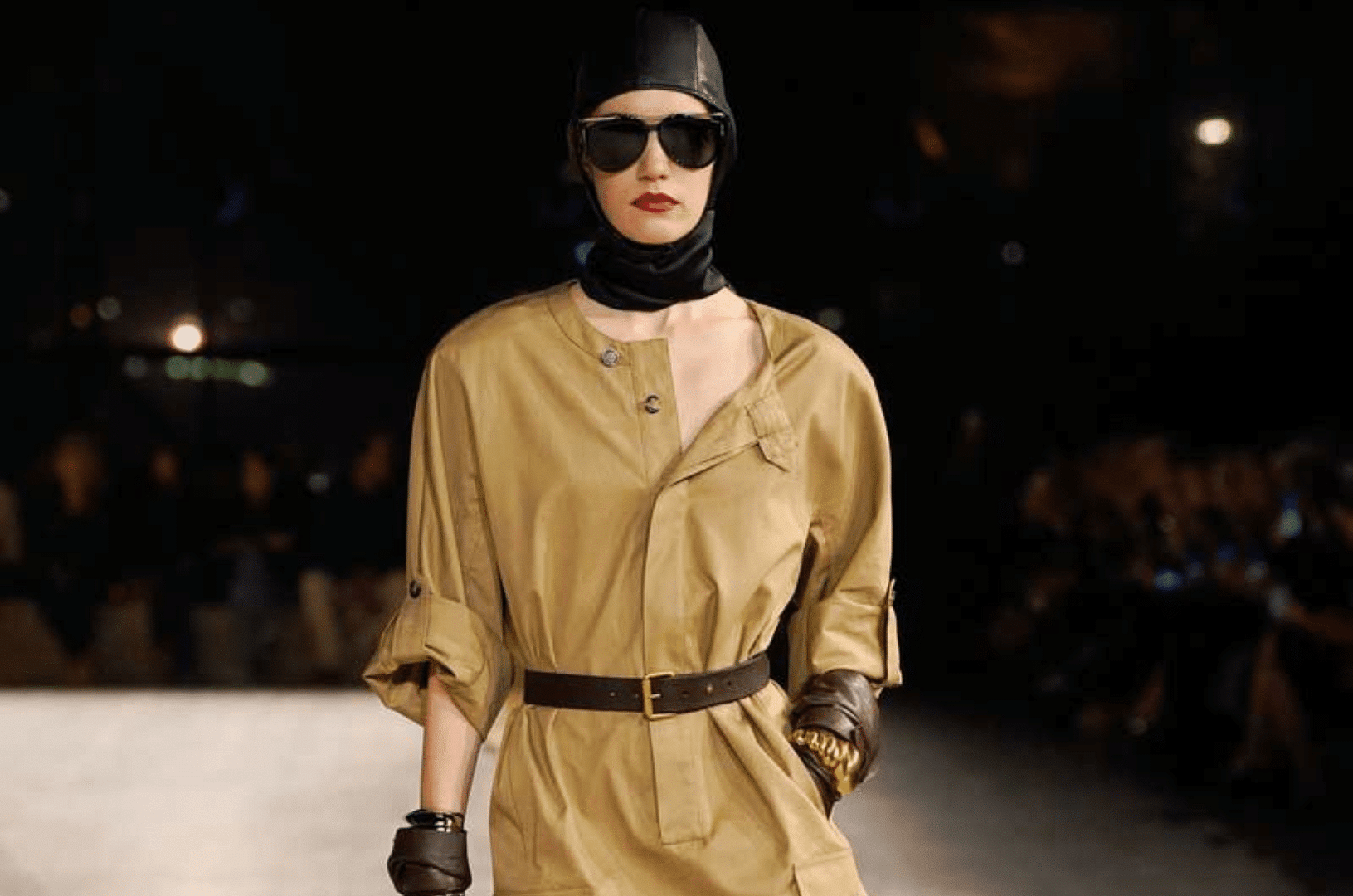 Saint Laurent: a fashion show-variation on the safari jacket Saint Laurent: a fashion show-variation on the safari jacket