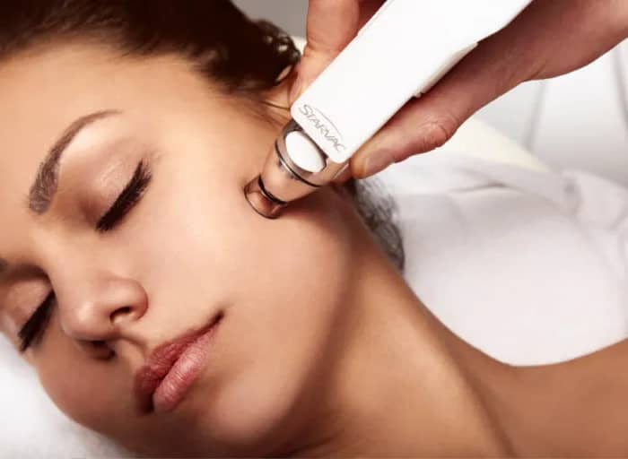 Gymnastique cellulaire pour visage à Paris