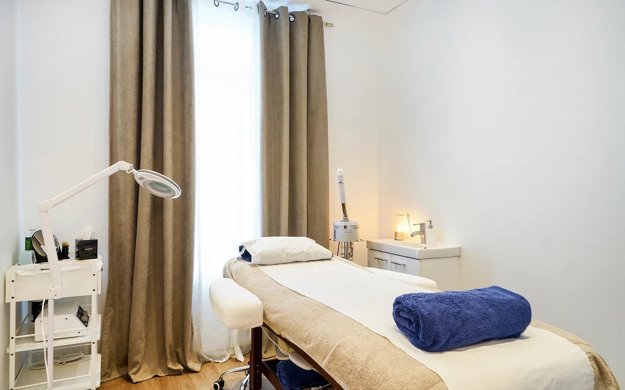 Salle de soin chez Klaris Esthétique à Paris