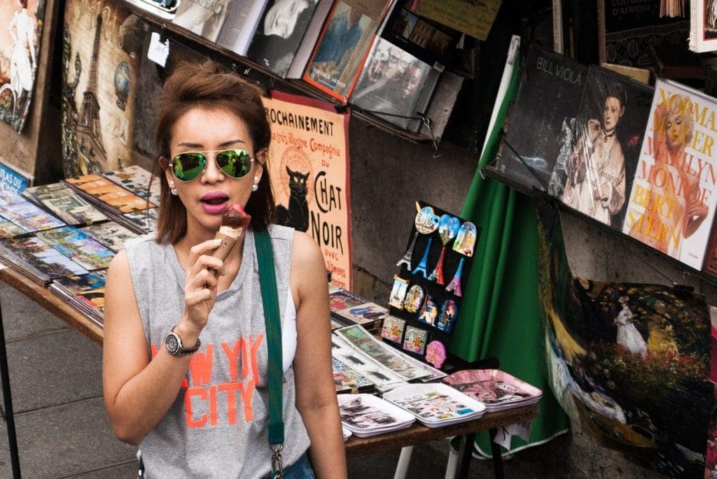 Touriste chinois de retour à Paris