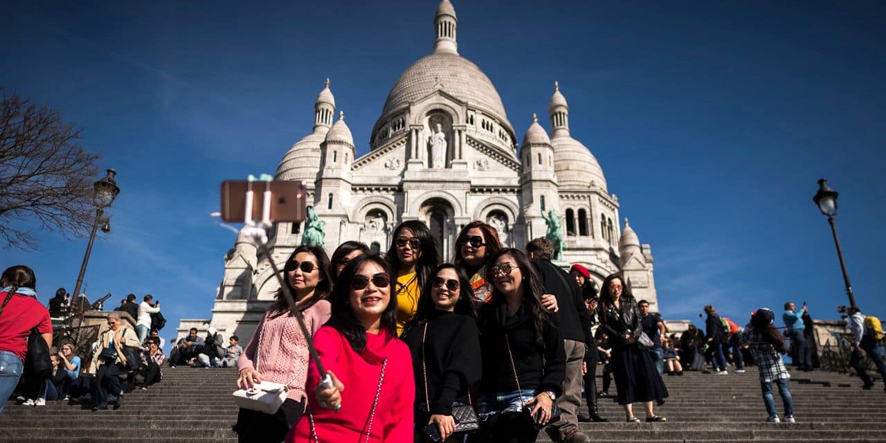 Touristes chinois à Paris