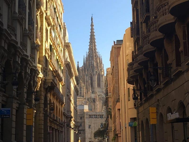 bonjour_barcelona_banners_600x800_1 bonjour_barcelona_banners_600x800_1