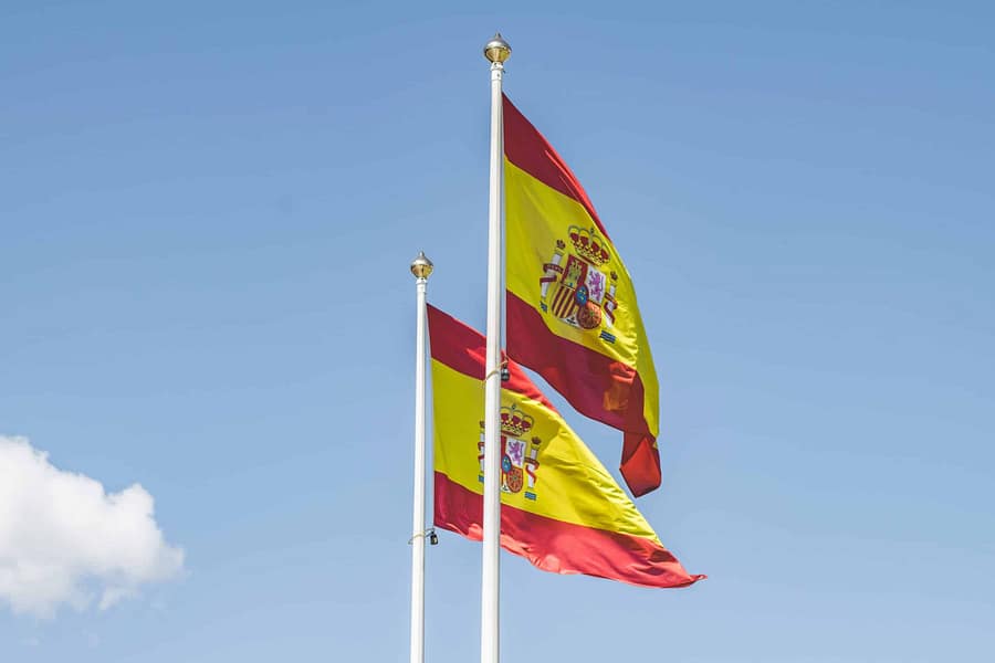 bonjour_barcelona_spanish_flag bonjour_barcelona_spanish_flag