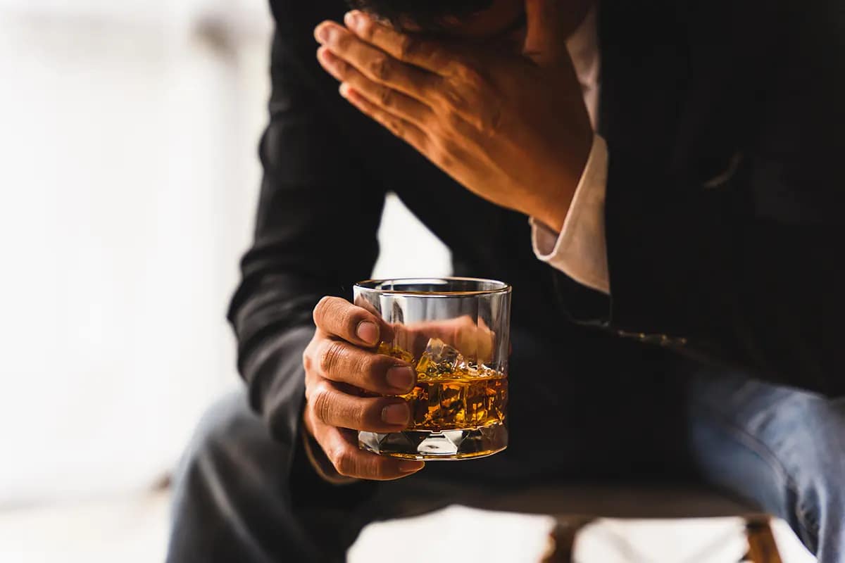 Dejar de beber alcohol con auriculoterapia