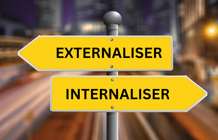 EXTERNALISER